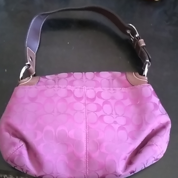 Coach handbag and matching small wallet - Picture 3 of 8